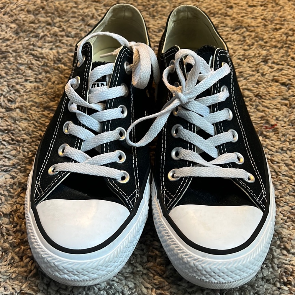 Low top Converse shoes